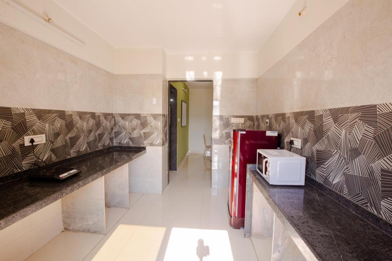 Hostel Covie Kharghar 200 Navi Mumbai Zewnętrze zdjęcie